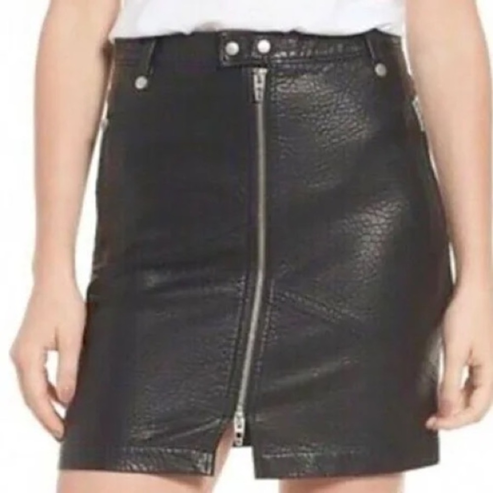 Blank NYC Black Textured Mini Skirt